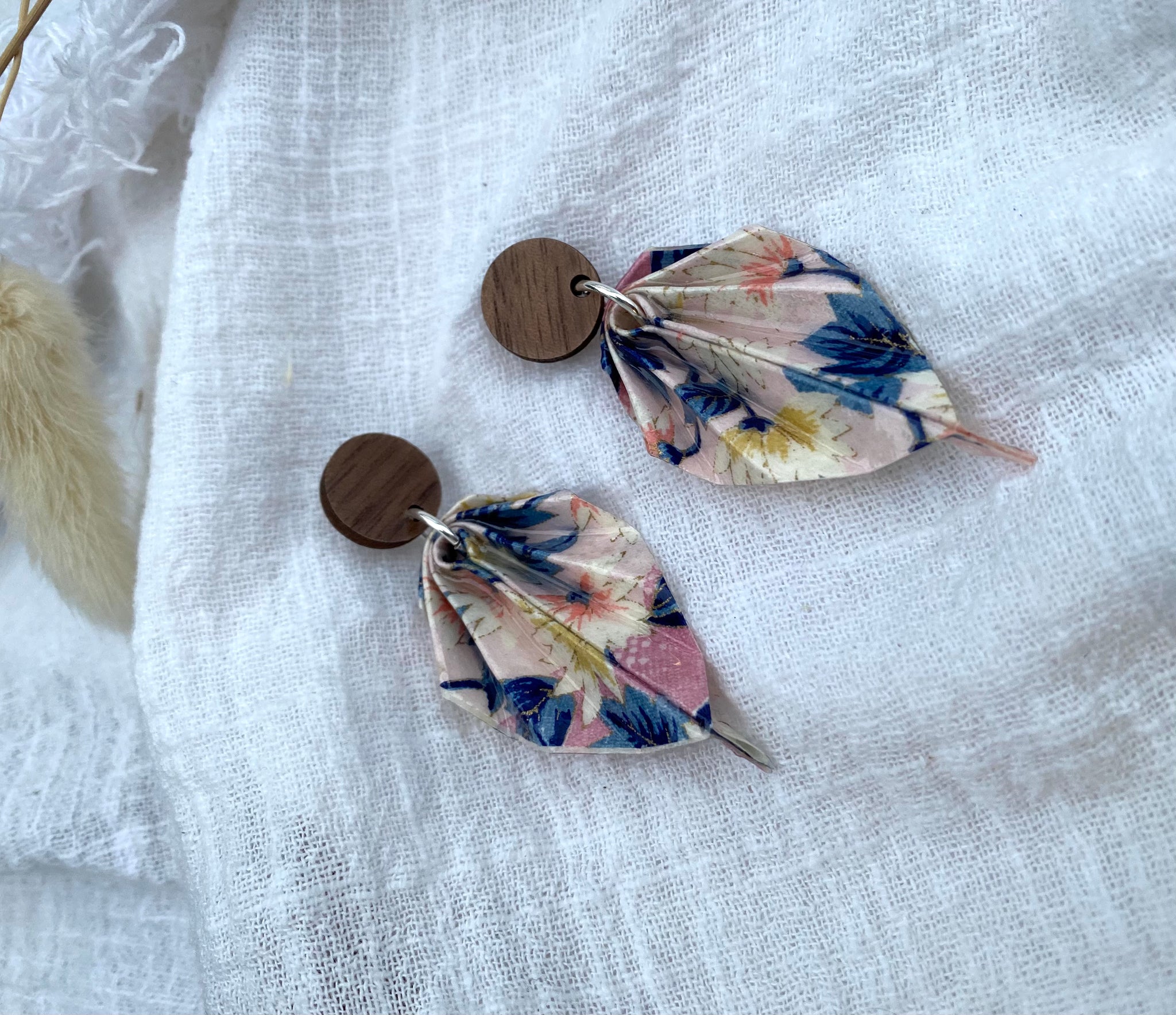 Leaf Earrings ( Pastel Pink/Blue/Yellow)